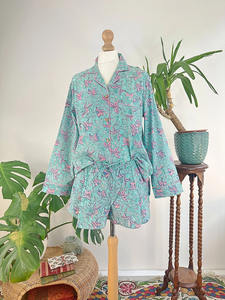 Ensemble de shorts à fleurs décontractés imprimés à la main en pur coton indien imprimé en blocs au-dessus du genou Caractéristiques Bouton imprimé - Product Image 2