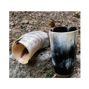 Tasse en corne authentique et verre fait à la main poli naturel rustique style médiéval ensemble à boire pour les fêtes cuisine par artisanat de luxe - Product Image 1