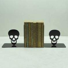 Visage de crâne en métal à la mode sur serre-livres en bois noir bois naturel accessoires de cadeaux décoratifs européens - Product Image 4