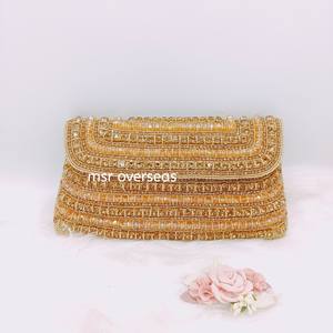 Vente en gros de sacs à main vintage à motifs floraux pochette à perles doublure en polyester multicolore décor de lettres à boutons - Product Image 4