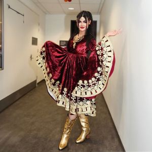 Idéal pour les dames musulmanes pour les vêtements de fête de mariage et les robes EID pour femmes fabriquées au PAKISTAN Fabrication professionnelle 2025 - Product Image 5