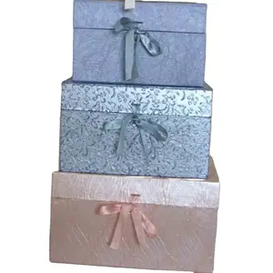 화장품 특수 종이 선물 및 크리스마스 포장을위한 직사각형 모양의 맞춤형 일반면 재활용 종이 금속 코트