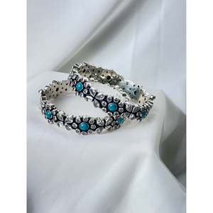 Brazalete Abrible de Plata de Ley 925 con Diseño de Flor Tibetana, Zirconia y Turquesa, Elegante y Versátil para Mujer - Product Image 1