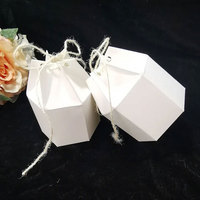 Boîte cadeau hexagonale personnalisable en matériaux recyclés Kraft pour dragées de mariage, gâteaux, chocolats, emballage de Noël