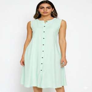 Robe de soirée de haute qualité, robe de fête, vente en gros, style décontracté quotidien, robe d'été, tissu mélangé, sans manches, robe unie - Product Image 2