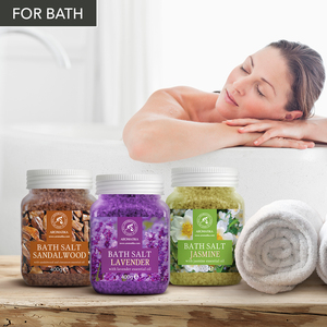 Set Corporal de Sal Marina Natural Aromatika con Sándalo, Lavanda y Jazmín para Baño 3 en 1, 3 x 400g, Kit de Aromaterapia SPA - Product Image 4
