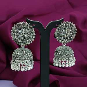 เครื่องประดับแบบดั้งเดิมของอินเดียต่างหูเม็ดกลมคริสตัลดอกไม้แบบห้อยสำหรับเจ้าสาวต่างหู jhumka แบบอินเดียผู้ผลิตเครื่องประดับสำหรับผู้หญิง - Product Image 2