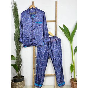 Langes Sustainable <b>Men's</b> Sleepwear Set Recycled <b>Silk</b> Pyjama Lightweight and Breathable for Night Use - Product Image 1