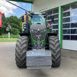 En stock Tracteur Fendt 70HP 80HP 120HP Prix ​​bas Tracteur agricole Moteur Boîte de vitesses Vente en gros Livraison rapide Acheter maintenant - Product Image 3