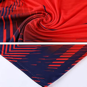 Uniformes de fútbol de poliéster 100% de sublimación personalizada de alta calidad para hombres, conjunto de uniforme de fútbol de tela estampada para niños - Product Image 4