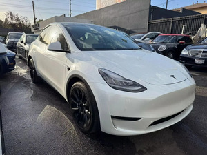 <span class=keywords><strong>รถ</strong></span>ยนต์ Tesla Model <span class=keywords><strong>Y</strong></span> Long Range Sport Utility 4suv ปี 2021 <span class=keywords><strong>ส</strong></span>ภาพดี ใช้งานน้อย พร้อมส่ง - Product Image 5