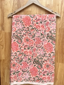 Bloc floral indien imprimé à la main rideau de fenêtre couture coton tissu organique Design attrayant vêtement matériel en gros - Product Image 4