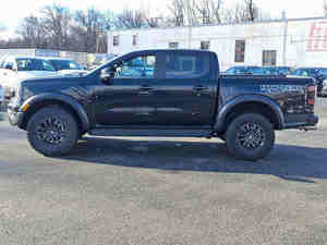 Land Rover Range Rover SuperCrew 2024, 4x4, Volante a la Izquierda, Asientos de Cuero, Techo Panorámico, 7 Asientos, Cámara Trasera - Product Image 5