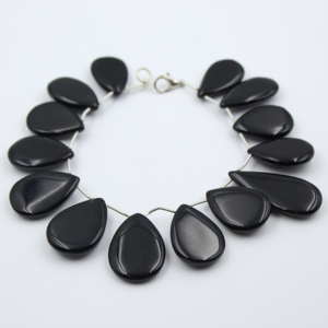 Cuentas facetadas de ónix negro Cuentas de piedras preciosas de ónix negro natural Cuentas hechas a mano para la fabricación de joyas 25X16MM a 32X16MM longitud 8 "pulgadas - Product Image 3