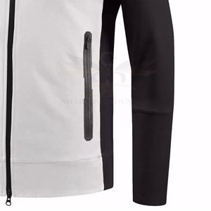 Sweat-shirt à capuche décontracté moderne en tissu doux, coupe confortable pour un usage quotidien, les voyages et les activités de plein air - Product Image 3