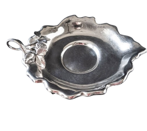 Leaf Shape Glossy Polished Aluminum Dips & Chips <b>Tray</b> <b>Snacks</b> Chip Serving <b>Tray</b> Handmade Food <b>Trays</b> - Product Image 1