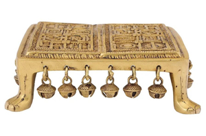 Chowki de latón de diseño moderno para Pooja decoración del hogar en forma cuadrada hecha a mano God Idol Chawki para boda y cumpleaños - Product Image 2