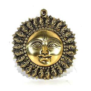 Laiton soleil visage tenture murale en laiton Surya idole pour la maison et le bureau décor à la main métal décoratif soleil - Product Image 1