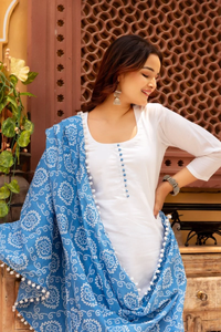 Ensemble de robe décontractée en coton blanc SUNHARI avec dupatta en coton bleu Bhandej pour adolescentes, taille naturelle ajourée - Product Image 4