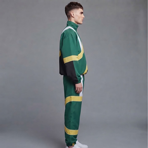 Sudadera con capucha y pantalones deportivos de nailon personalizados para hombre, con logo impreso en DTF, conjunto de 2 piezas para streetwear. - Product Image 5