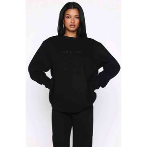 Ensemble de survêtement noir surdimensionné en deux pièces pour femmes, uni, brodé, pour l'hiver - Product Image 1