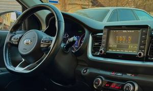 KIA Stonic 2019 Usado, Seminuevo - Product Image 4