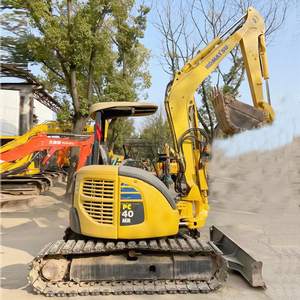Excavadora usada Komatsu PC40MR original fabricada en Japón, excavadora mini sobre orugas de 4 toneladas en Shanghái - Product Image 1