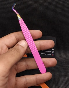 Pinzas para Pestañas de Acero Inoxidable con Punta de Diamante Rosa, Profesionales, Duraderas, de Saaqaans Enterprises, Venta al Por Mayor - Product Image 3