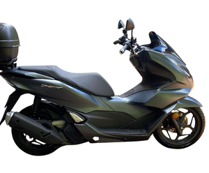 Se vende scooter Honda PCX150 usado del 2021 en perfecto estado, como nuevo. - Product Image 1