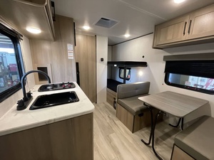 Autocaravana Usada F-o-r-e-s-t R-i-v-e-r Surveyor 276BHLE 2022, Camioneta para Campamento, Autocaravana, Casa Rodante - Product Image 5