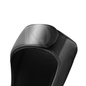Espinilleras de cuero flexibles, protección profesional ligera, ajustables para entrenamiento de fútbol, práctica y actividades deportivas - Product Image 5
