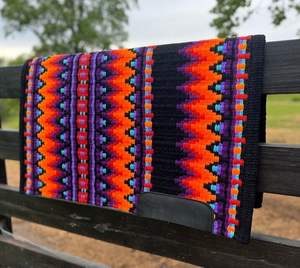 Couverture de selle en laine occidentale fabriquée à la main de qualité supérieure Style Cowboy traditionnel confortable et durable, parfaite pour les courses de barils de rodéo - Product Image 3