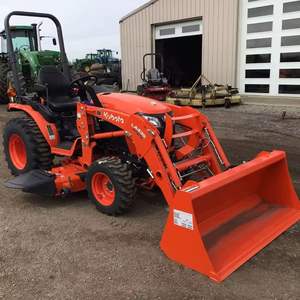 Oferta Económica: Tractor Kubota LA435, B2601, 2020, 26hp, con 121 Horas, Cargador Frontal LA435, Cortadora de Césped y Retroexcavadora - Product Image 1