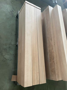 Poste de Escalera de Álamo Macizo Ajustable con Ranura Única, Piezas de Escalera Ecológicas de EFS Thanh Nghia - Product Image 4