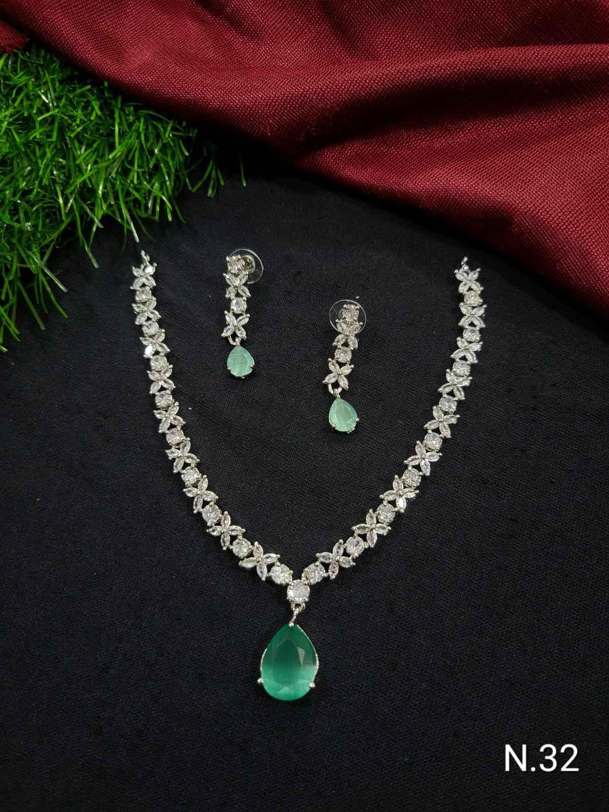 สีเขียว