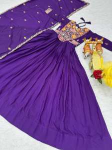 Nuevos Vestidos Largos de Fiesta y Dupatta Pesado para Bodas, Disponibles a un Precio Accesible desde India - Product Image 6