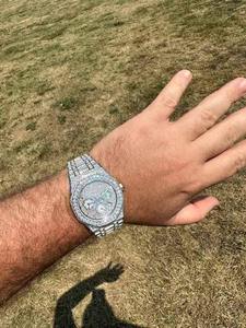 Reloj de Lujo para Hombre de 44mm con Esfera y Correa de Moissanita, Diseño Esqueleto, Pasa el Test de Diamantes, Joyería de Moda - Product Image 2