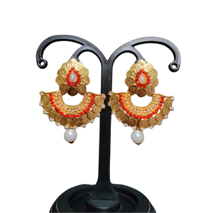 Boucles d'oreilles indiennes serties de boucles d'oreilles Jhumka plaquées or 22CT bijoux pour femmes portées par les exportateurs indiens - Product Image 1