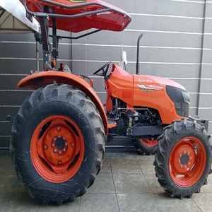 Tractor Kubota MU5702 de 60 CV, Máquina Agrícola de Alto Rendimiento - Product Image 2