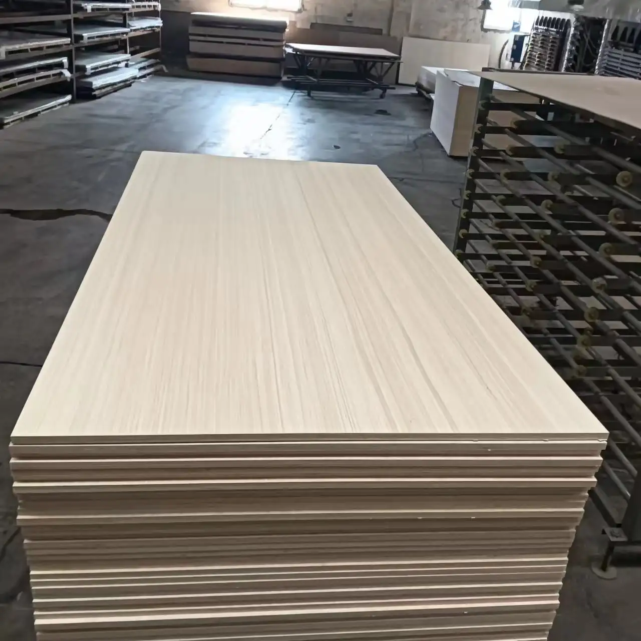 High Quality Baltic Birch Sheet Plywood Furniture Waterproof Birch Industrial Surface Marine/Okume/Bitangor Plywood 18mm