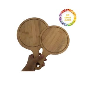 Tablero Rectangular de Bambú con Superficie Cuidadosamente Pulida y Construcción Fuerte Ideal para Cocina Casera y Presentación de Regalos - Product Image 1