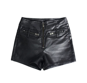 Short en cuir taille haute avec fermeture éclair et poches - Style motard - Pantalon court pour femme - Noir uni - Coupe classique - Product Image 1