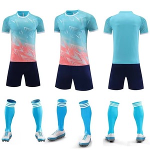 Venta al por mayor de fútbol desgaste Jersey de secado rápido uniforme en el extranjero elegante entrenamiento de fútbol conjunto para los hombres - Product Image 6