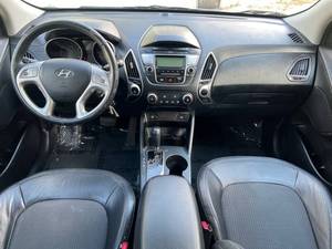 Hyundai Tucson GLS del 2013 usata in vendita a basso prezzo - Product Image 3