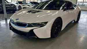 LA MEJOR OFERTA: Auto <span class=keywords><strong>Deportivo</strong></span> <span class=keywords><strong>BMW</strong></span> <span class=keywords><strong>i8</strong></span> Roadster Usado del 2020, Económico - Product Image 2