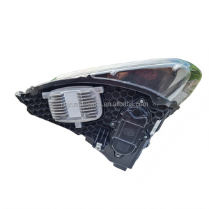 ไฟหน้าคาร์บอนไฟเบอร์คุณภาพสูง 12V สำหรับ Bugatti Chiron รุ่นทดแทน  5B4941035C 5B4941036C - Product Image 3