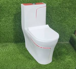 ห้องน้ำเซรามิกยาว WC หนึ่งชิ้นสีทองแบบทันสมัย P-TRAP แบบคู่ล้างด้วยแรงโน้มถ่วงติดตั้งบนพื้น - Product Image 1