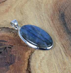 Handmade Designer Blue Flash Labradorite 925 Sterling Silver Pendant Vintage Oval Shape Gemstone Fine Jewelry Pendants & Charms - Product Image 1
