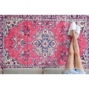 Tapis imprimé d'inspiration vintage : motif médaillon pour un intérieur moderne, tapis fin non tissé - Product Image 1