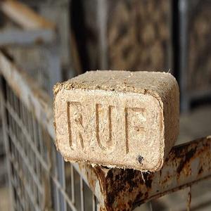 Briquetas de Leña para Calefacción, Producto Energético Relacionado con las Briquetas RUF de Bélgica para la Venta en Europa - Product Image 6